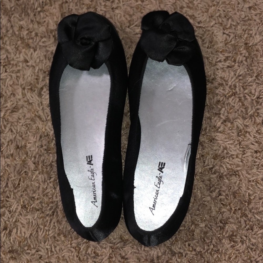American eagle black flats